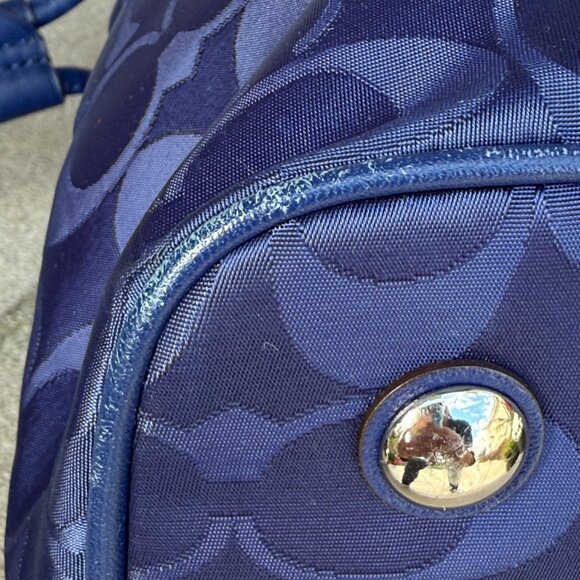 COACH SIGNATURE DRAWSTRING CARRYALL Women's Satchel Excellent Condtition - Picture 12 of 16